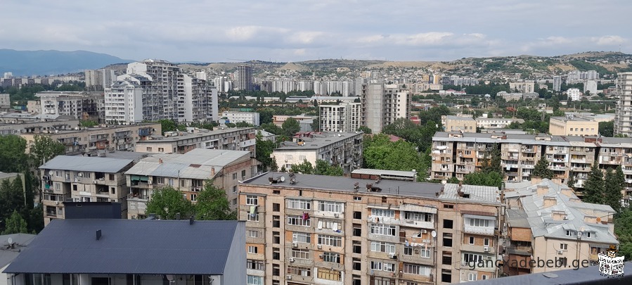 ქირავდება ბინა დიდუბეში "ტაჰა პლაზას" კორპუსში