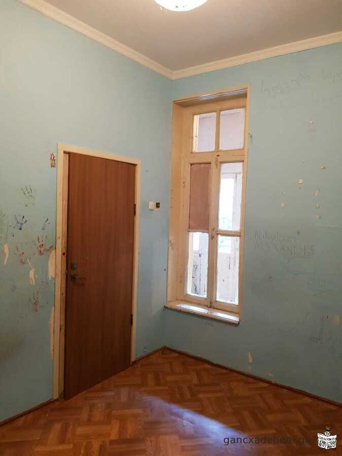 A 2- bedroom apartment without renovations is for sale in so-called Italian courtyard