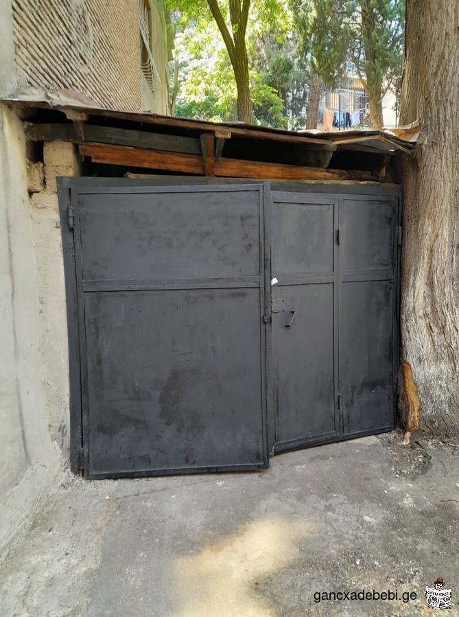 Garage for sale in Tbilisi, Sololaki, Paolo Iashvili 13