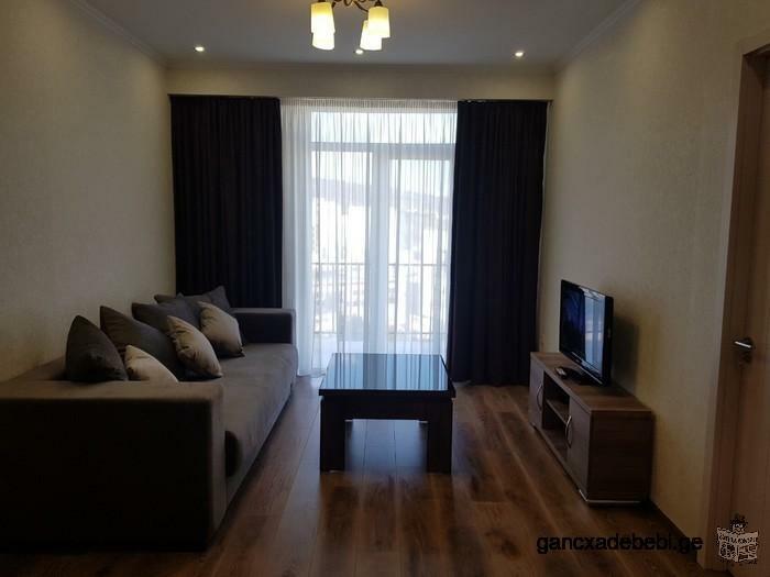Newly renovated flat for rent on the 3rd floor with 2 bedrooms and living room on street Jikia