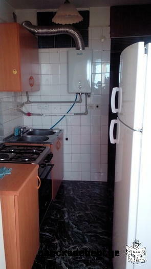 Renting a comfortable, well-furnished 3-bedroom apartment on Rustaveli Avenue, 5/5 floors