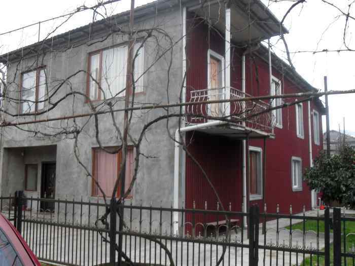 The two-storey house in the center of Ozurgeti
