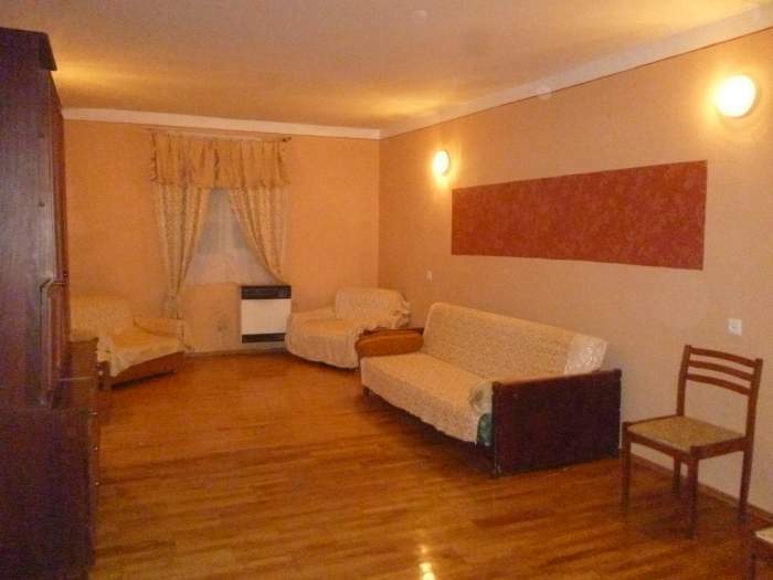 Two room appartment for rent on Khazbegi Avenue