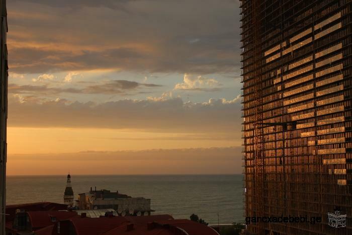 rent the apartment in Batumi near the beach with picturesque sights