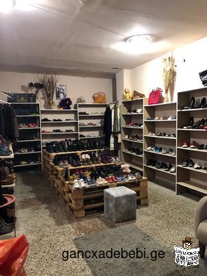 q,rusTavSi ( stambulis bazarze ) qiravdeba 2 farTi