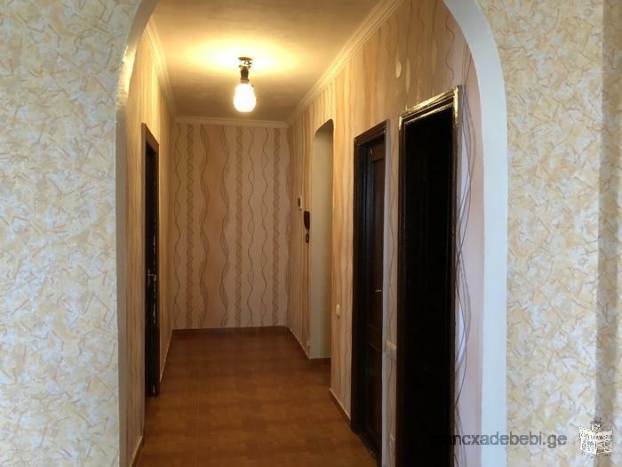 Продается 3 комнатная квартира в Тбилиси