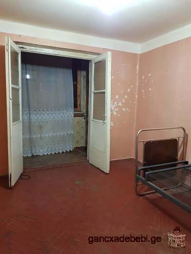 продается 1 комнатная без ремонта.общей площадью 25 кв м. на московском проспекте.